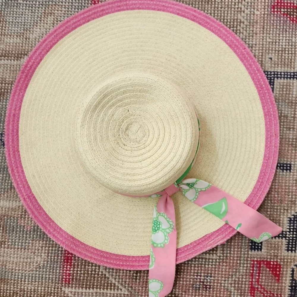 Lilly Pulitzer straw hat